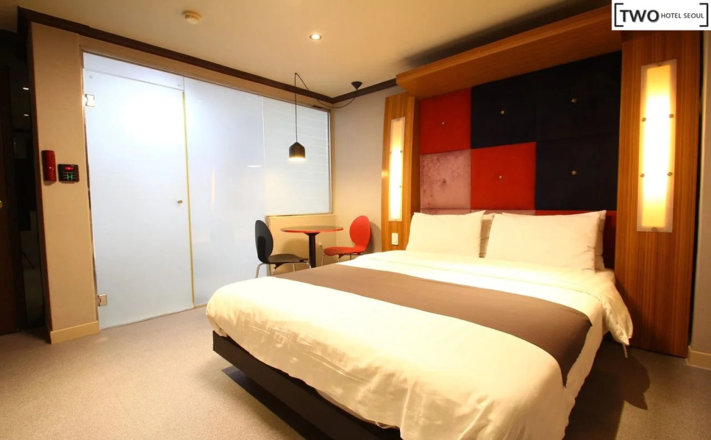 Jongno Two Hotel