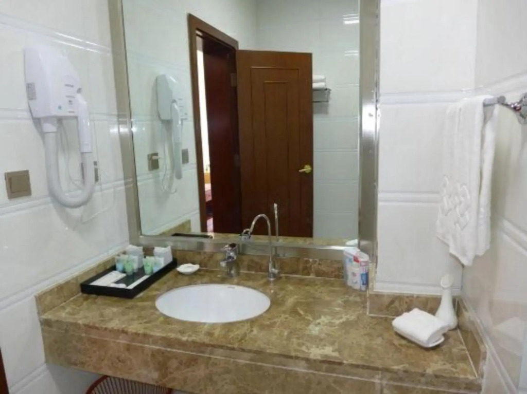 Xiaxian Xinxing Hotel