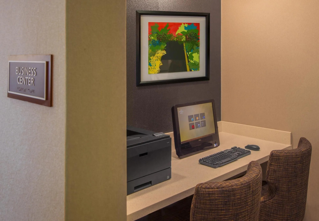 Fairfield Inn & Suites Indianapolis Airport