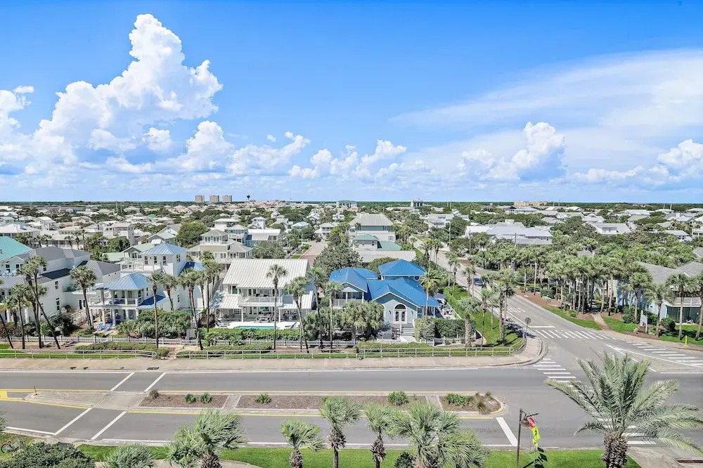 Inn at Crystal Beach 611