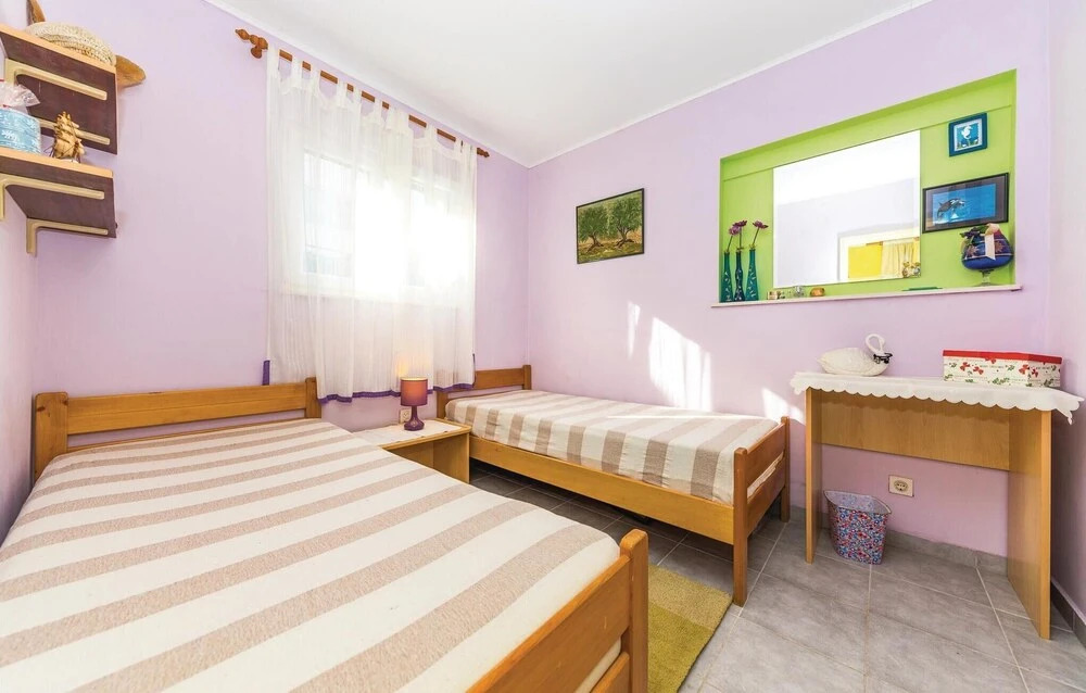 Nice Apartment in Seget Vranjica With 2 Bedrooms and Wifi