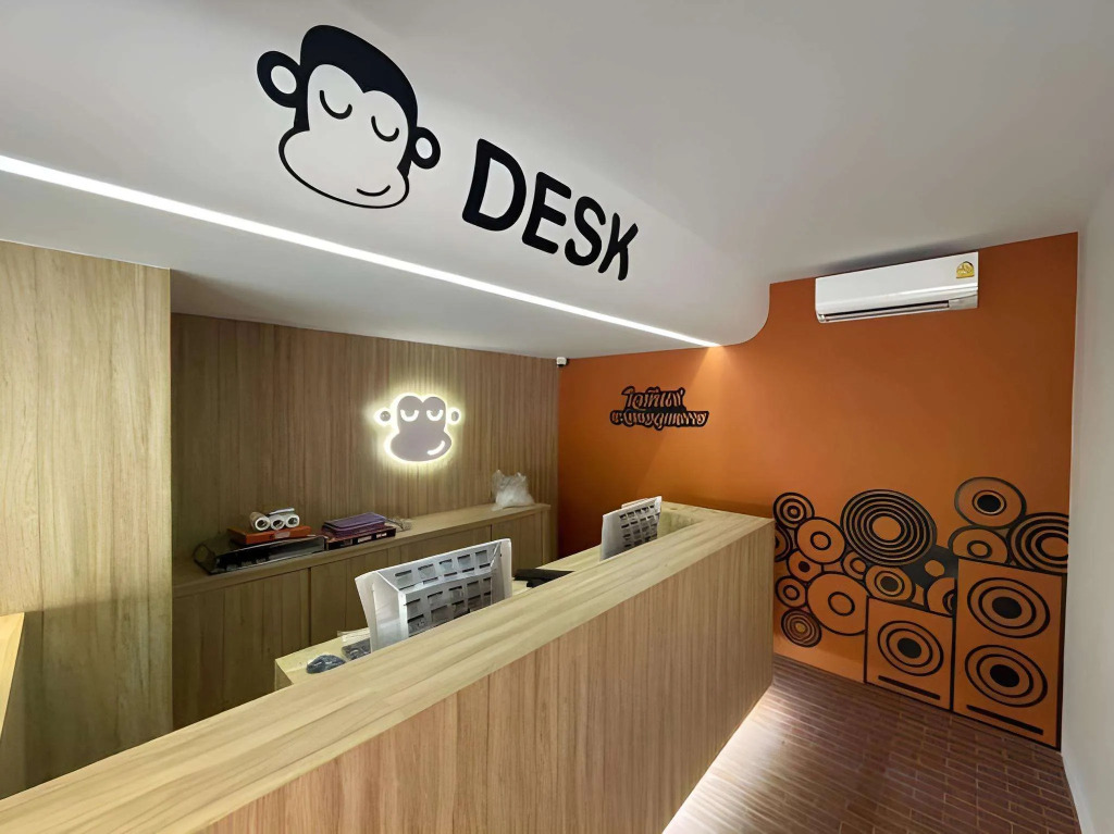 Blu Monkey Hub and Hotel Bangsaen