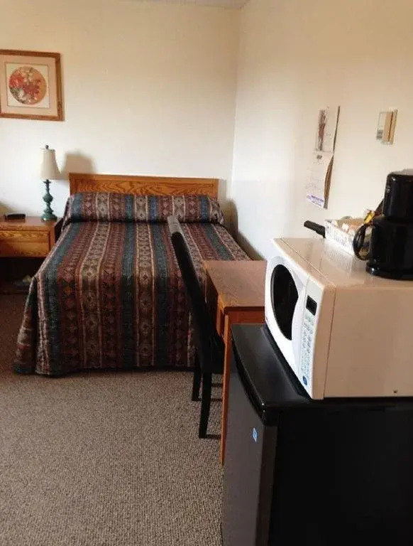 Riverside Motel