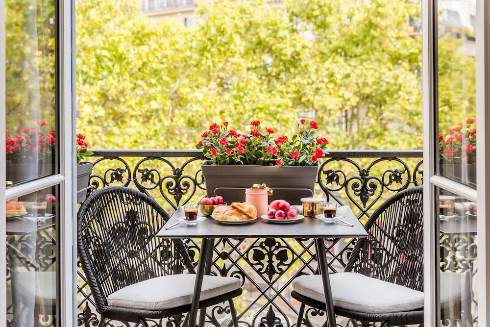 Sunshine 2 bedroom - Luxury at Louvre