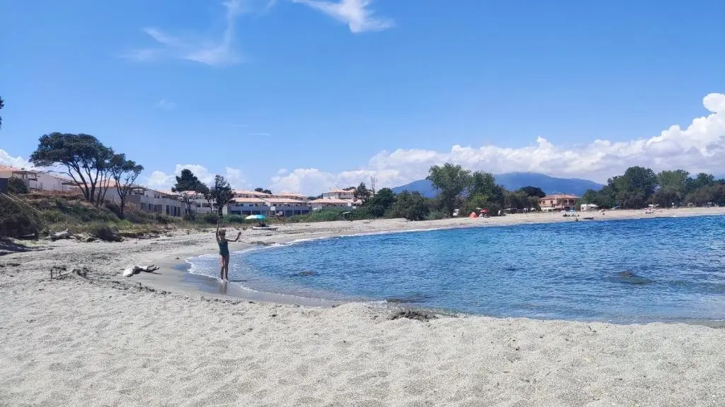 Résidence Marina di Bravone - appartement 6 personnes RDC N122