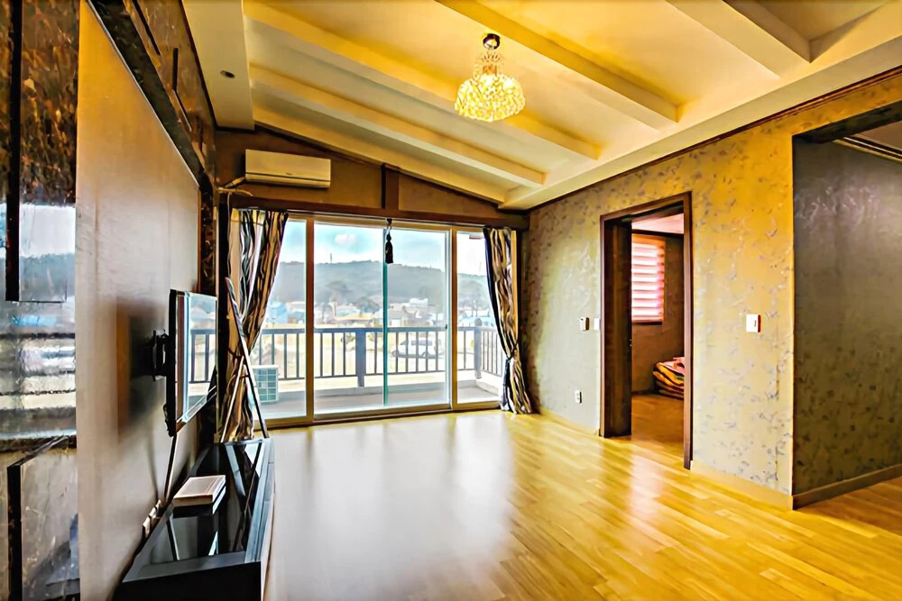 Goseong (Sokcho) Sujabyeol Pension(고성(속초) 수자별펜션)