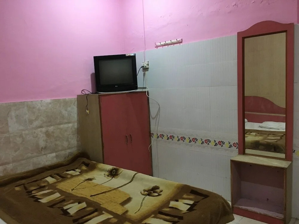 Hotel Ram Saroj Palace