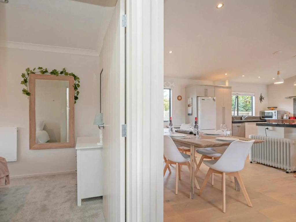 Upsides and Good Vibes - Pauanui Holiday Home