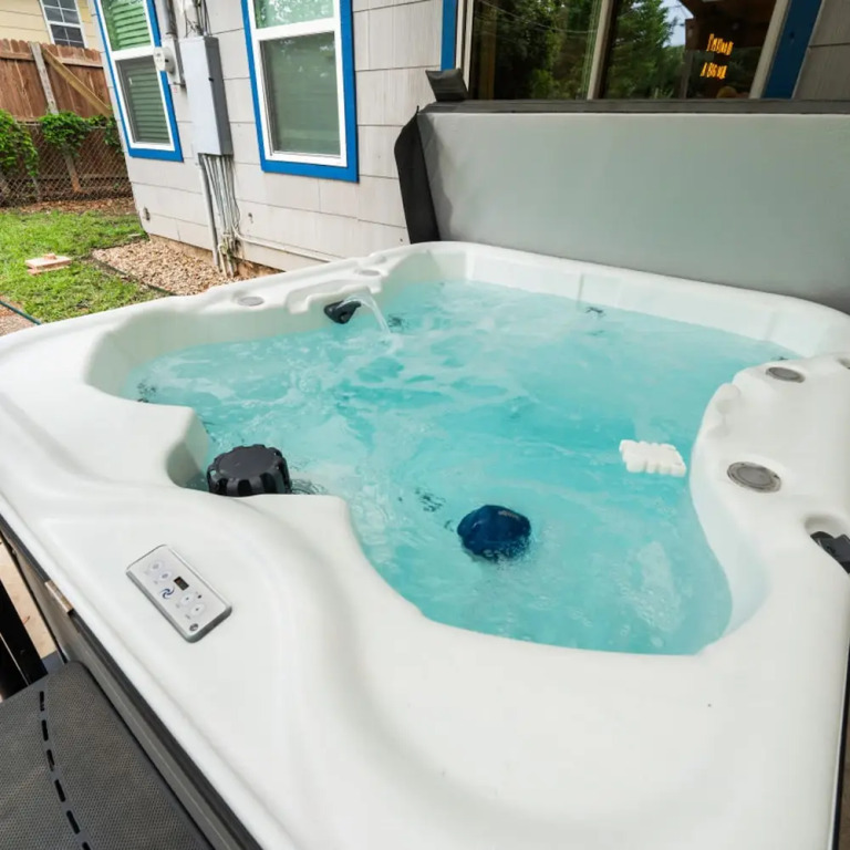 Rare Exclusive Retreat Private Hot Tub King Bed