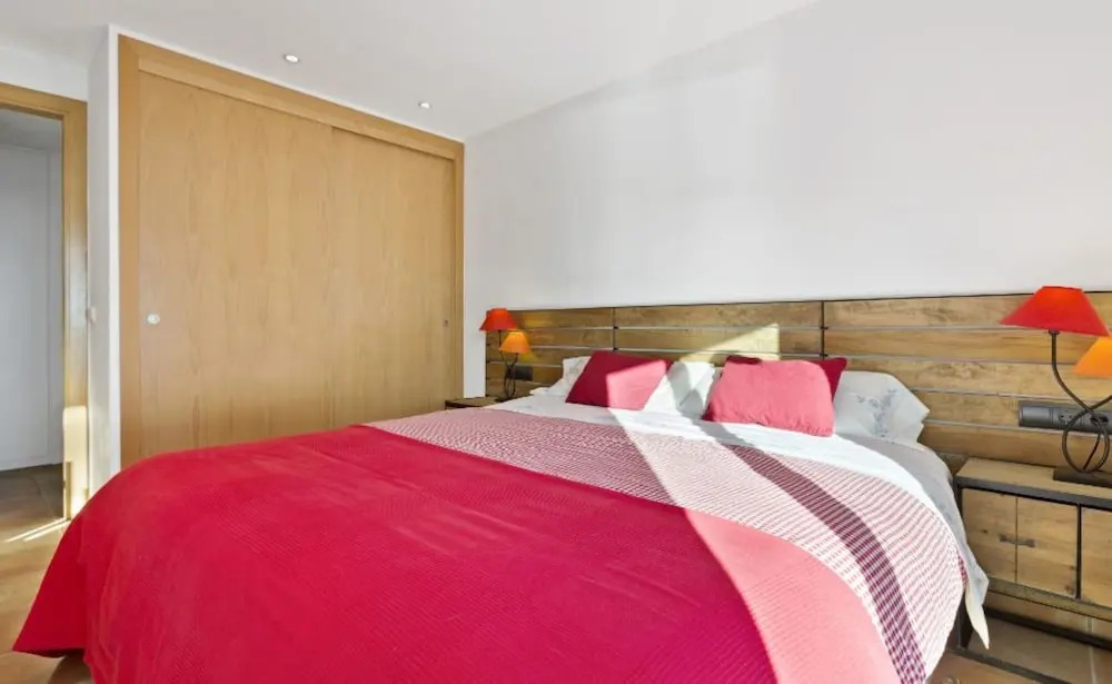 Apartment - 2 Bedrooms with Sea views - 106179