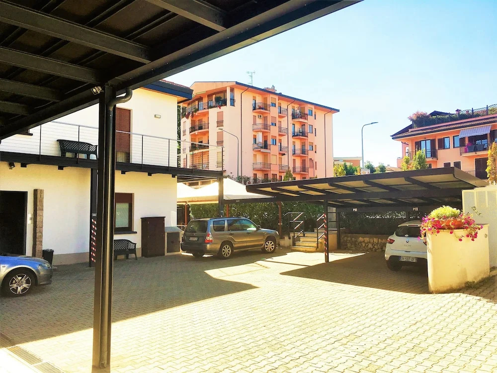 Faber Apartments-Residence Style