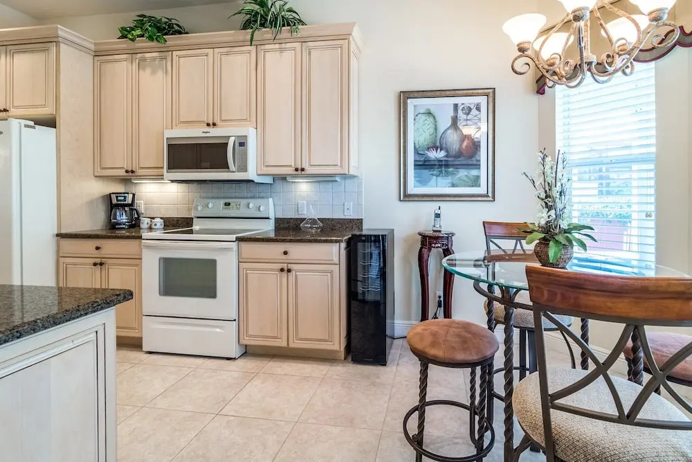 816 Seagrape Home 3 Bedrooms 2 Bathrooms Home