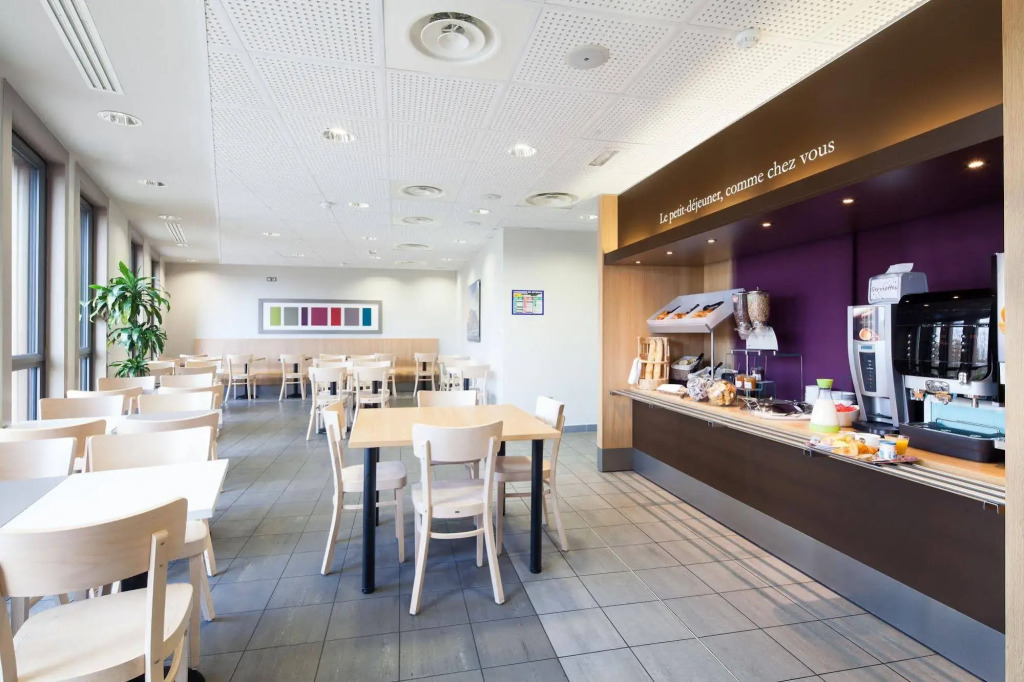 B&B HOTEL Lille Villeneuve dAscq Grand Stade 3 étoiles
