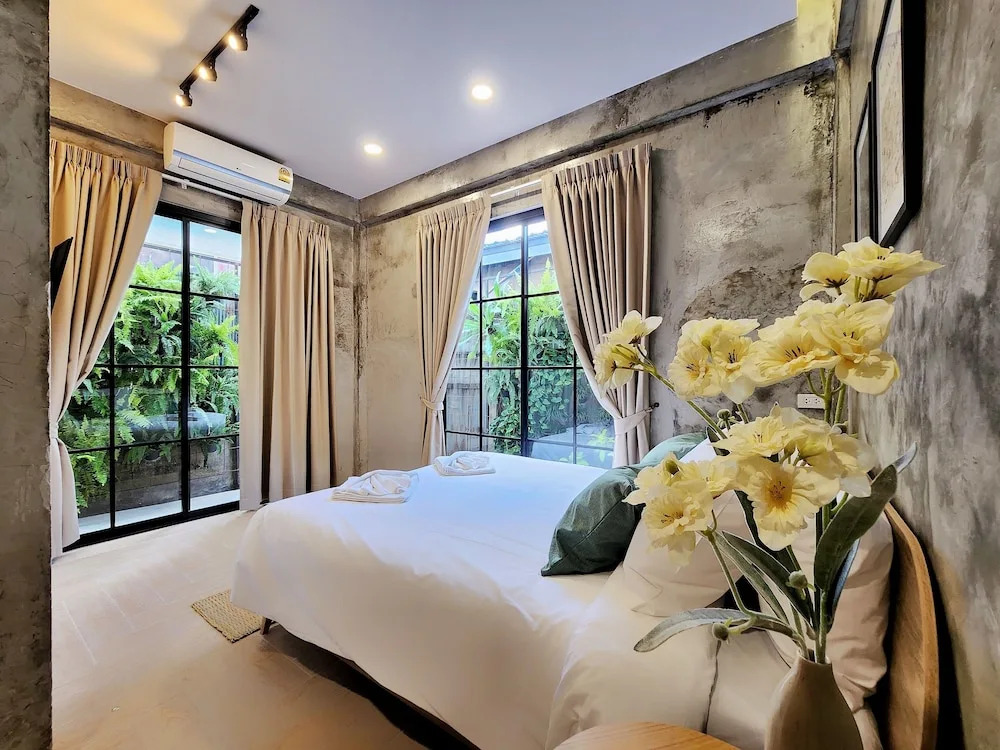 Art Gate Hotel