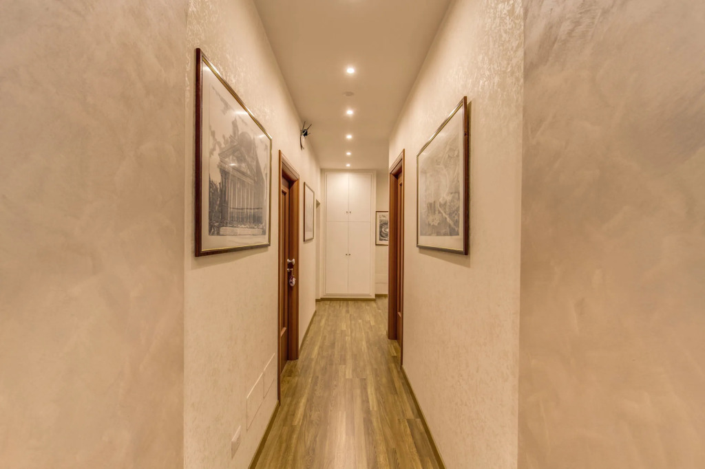 Top Floor Colosseo Guesthouse
