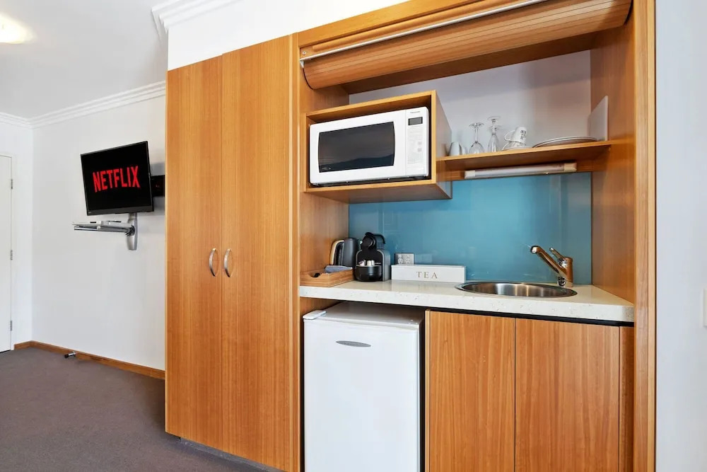 6BR Coolum Beach