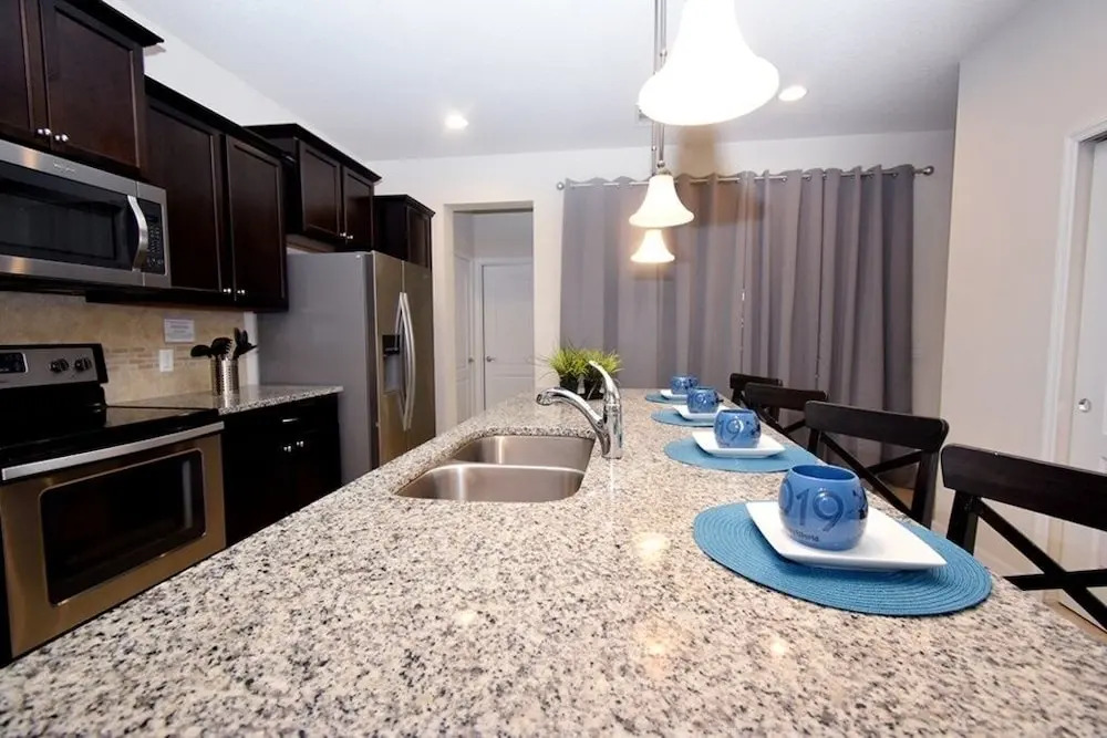 Windsor at Westside-5 Bedrooms House w/pool-3726WW