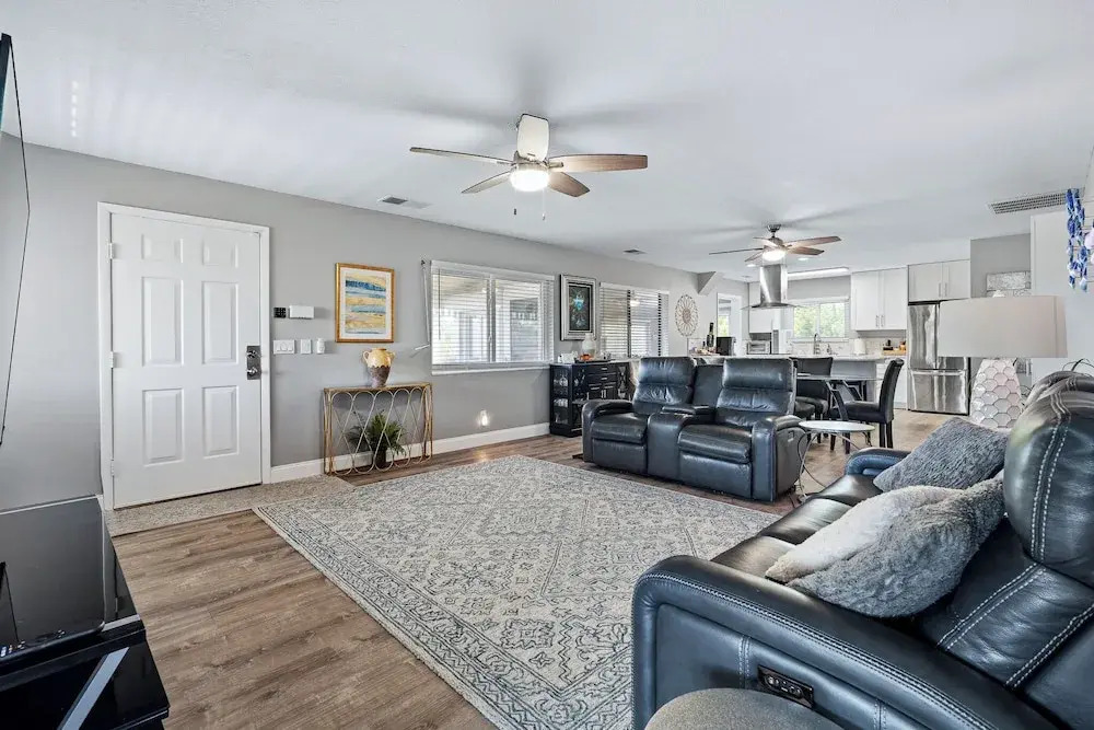 4BR Beach House Spacious Steps From Sand
