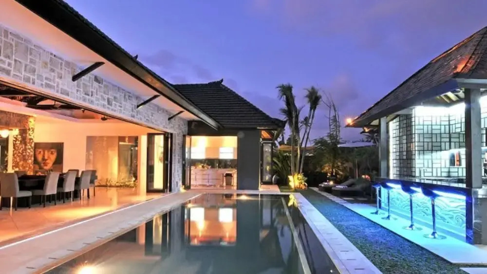 Modern Family Villa