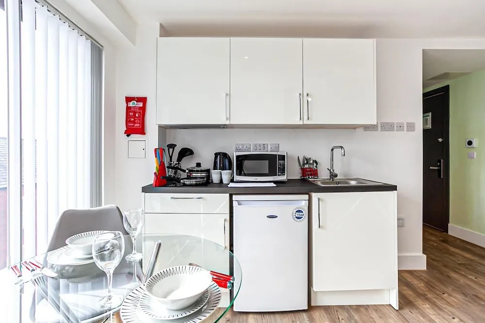 Comfortable Studio in Oldham, Minutes to Royal Oldham Hospital