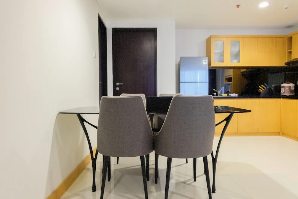 Big Size with City View @ 3BR Lexington Apartment