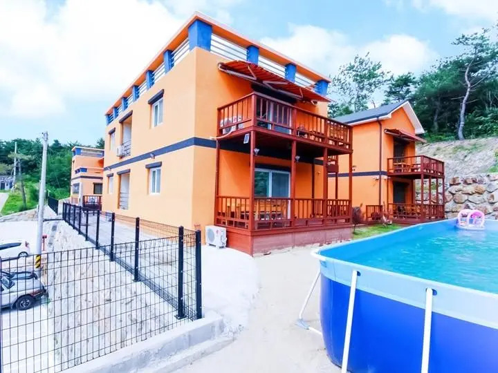 Haereul Yeoneun Pension