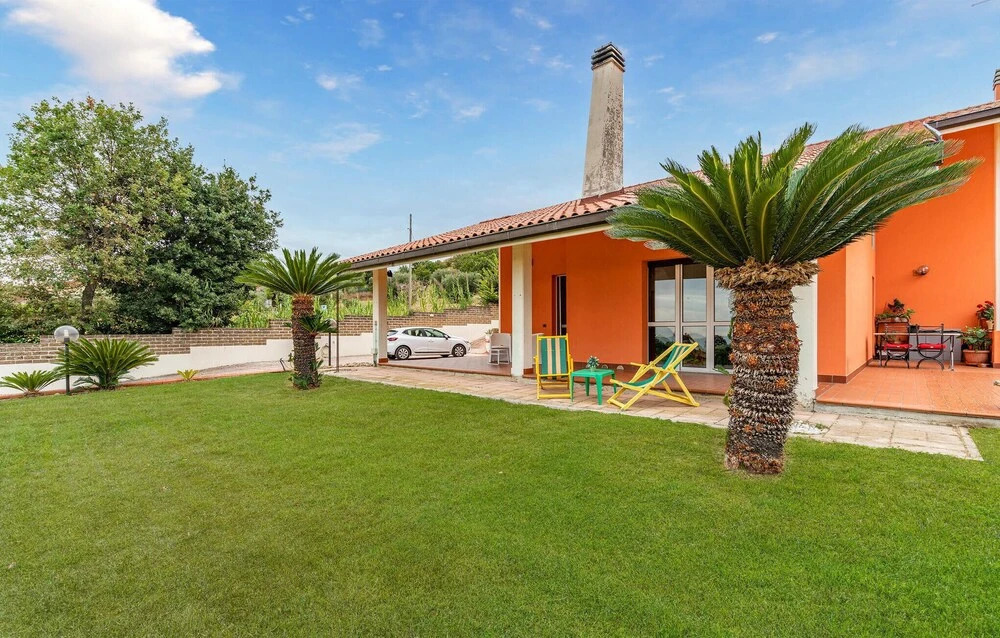 Lovely Home In Martinsicuro With Wifi