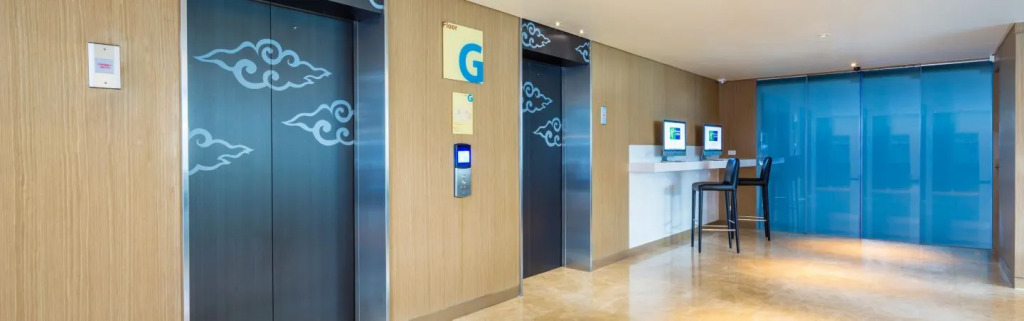 Holiday Inn Express Bangkok Sukhumvit 11 by IHG