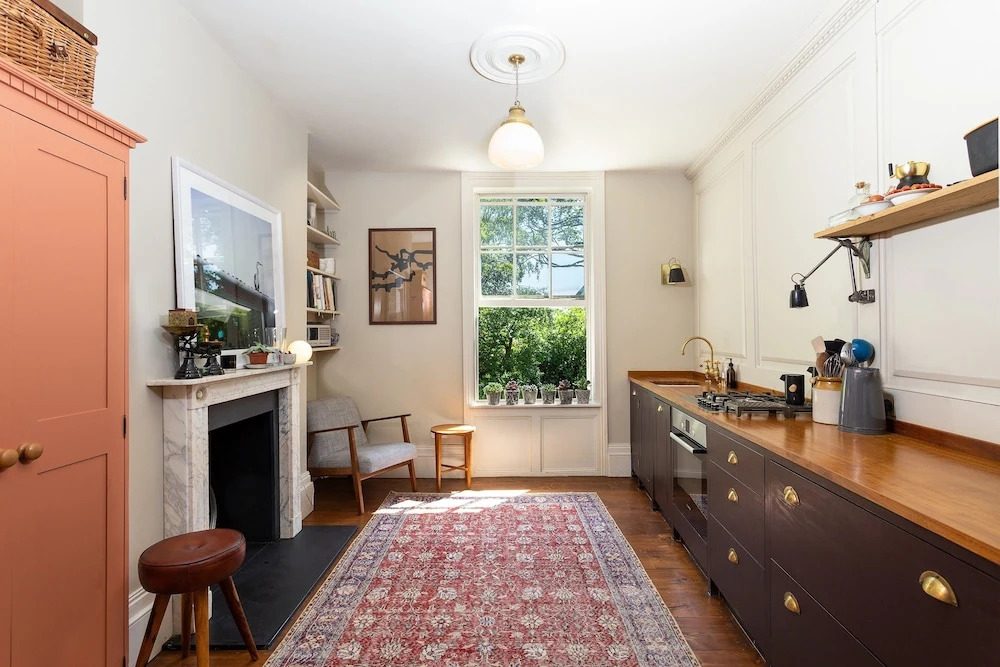 Two Bedroom House in Islington
