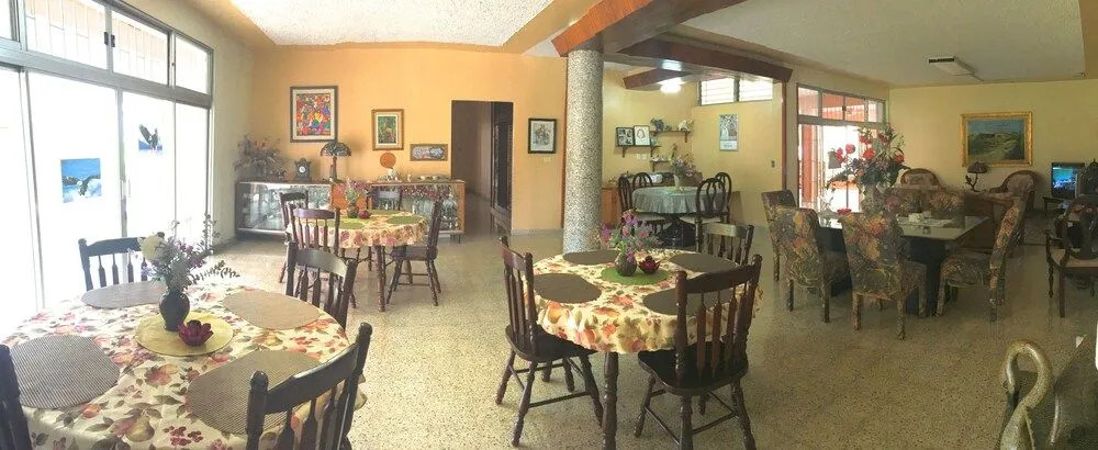 Econo Guest House