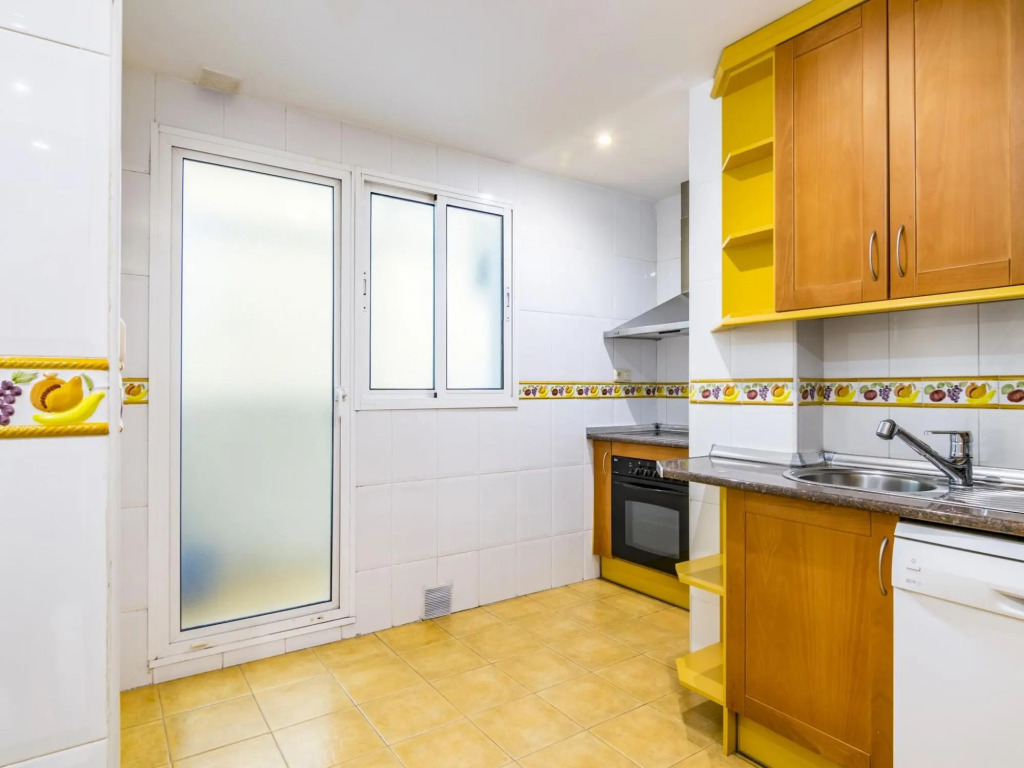 Banana Beach Marbella 4 pax 326