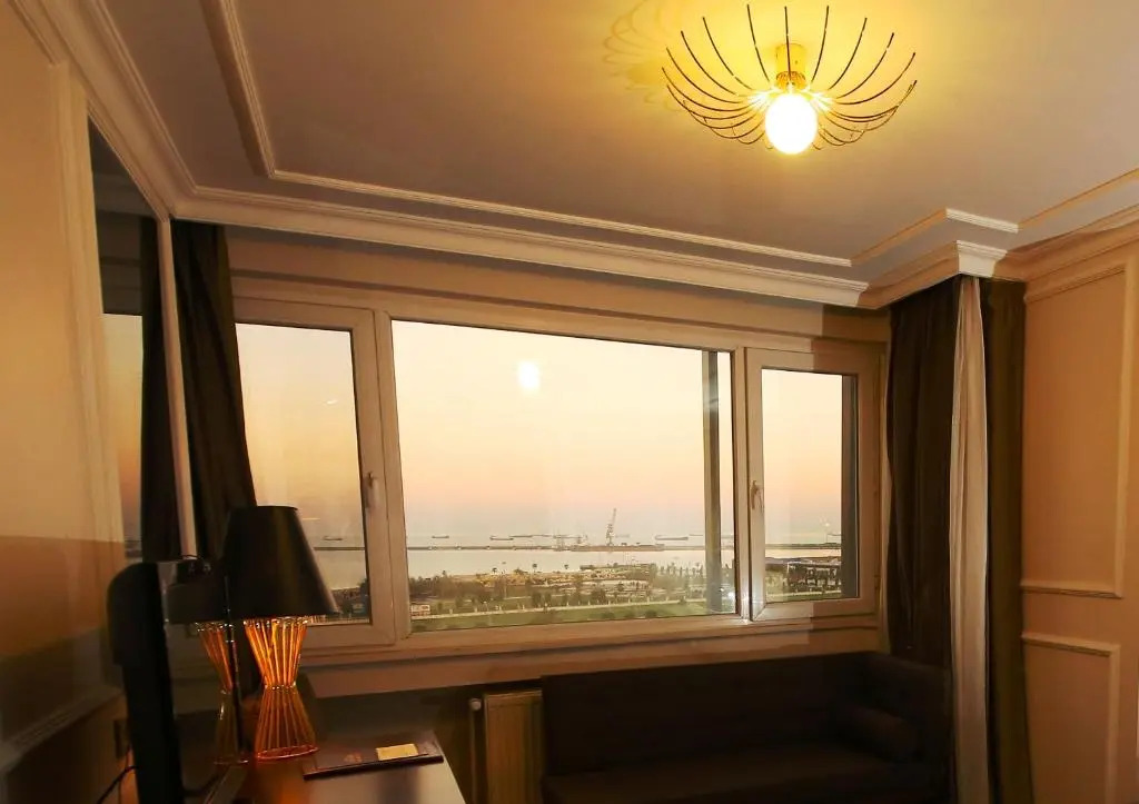 North Point Hotel