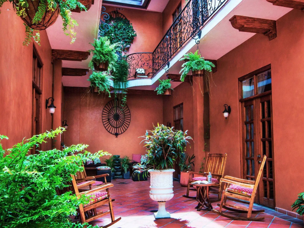La Isabela Suites