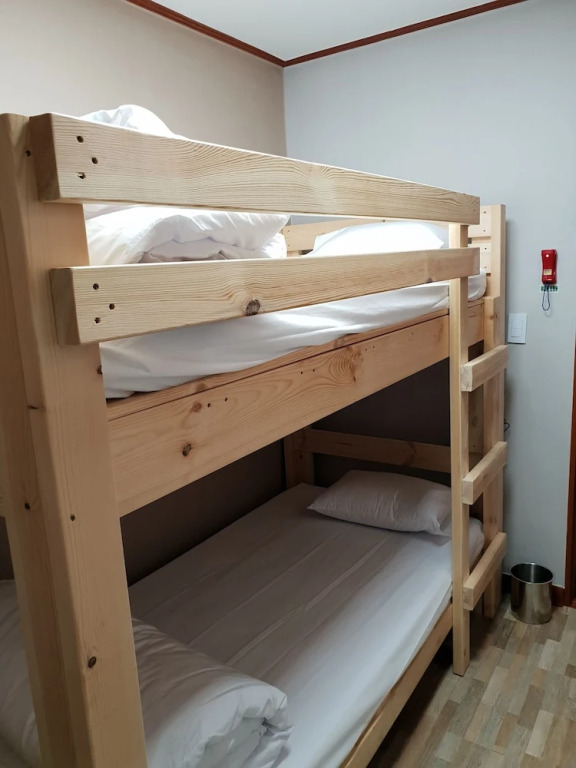 YOUNG STAY - Hostel
