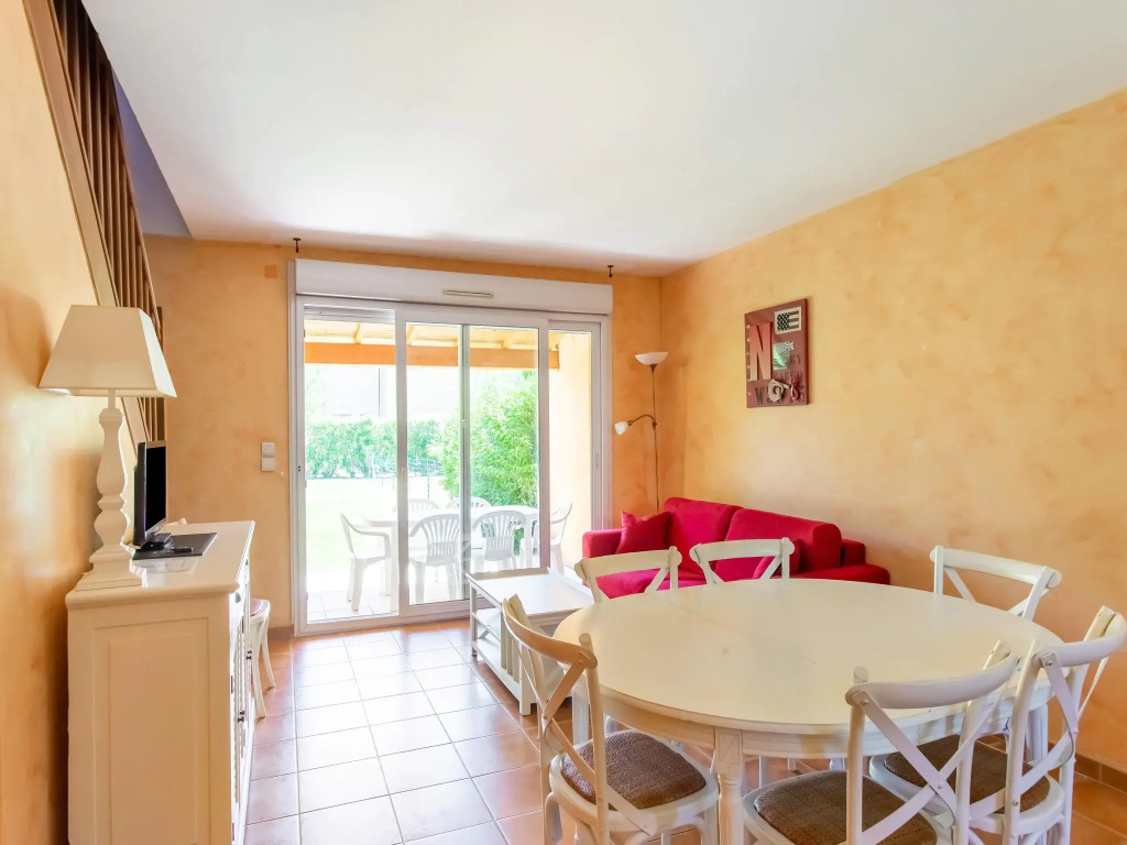 Comfy Holiday Home with Swimming Pool, Garden, Terrace, Pond