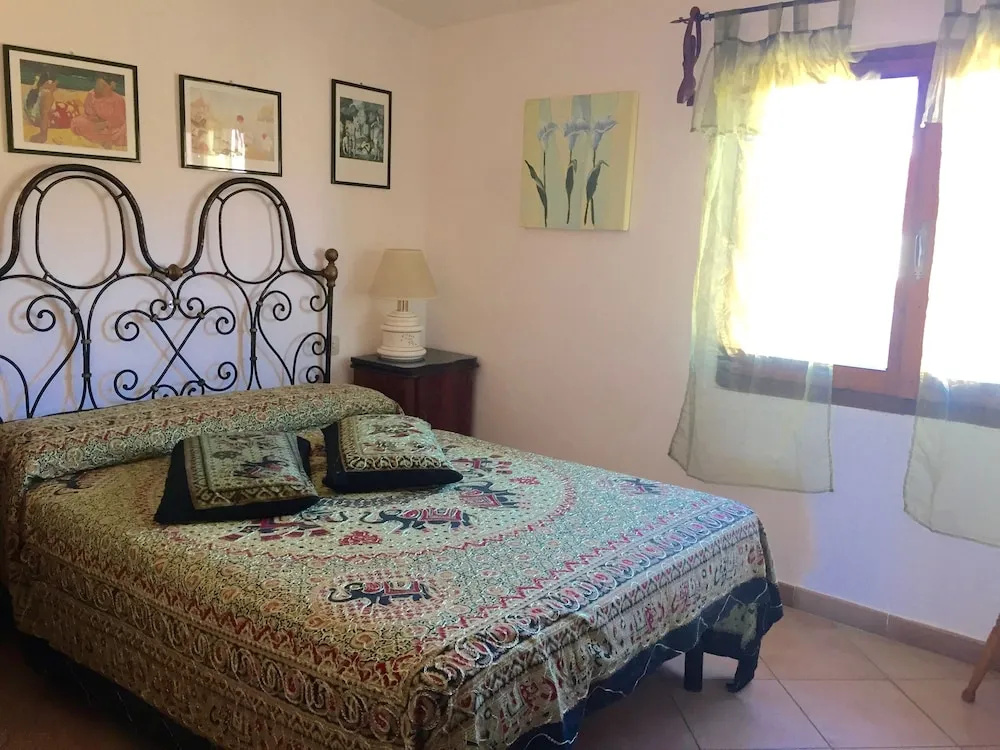 Rose Apartment III