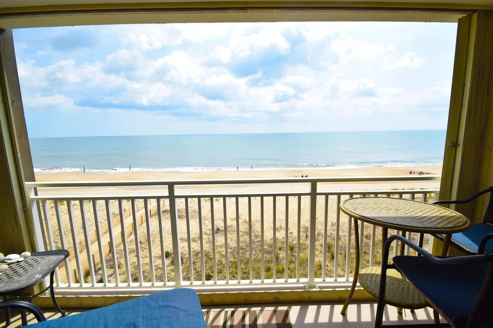 Salty Sands I 402 1 Bedroom Condo by RedAwning