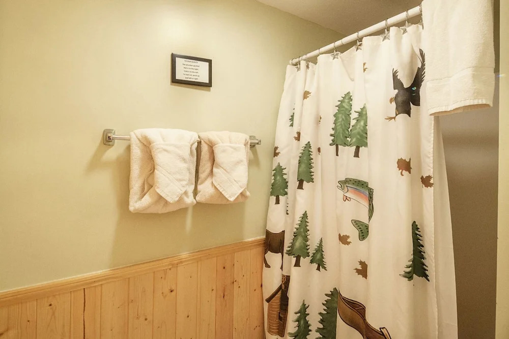 Bear Naked by Eagles Ridge Resort