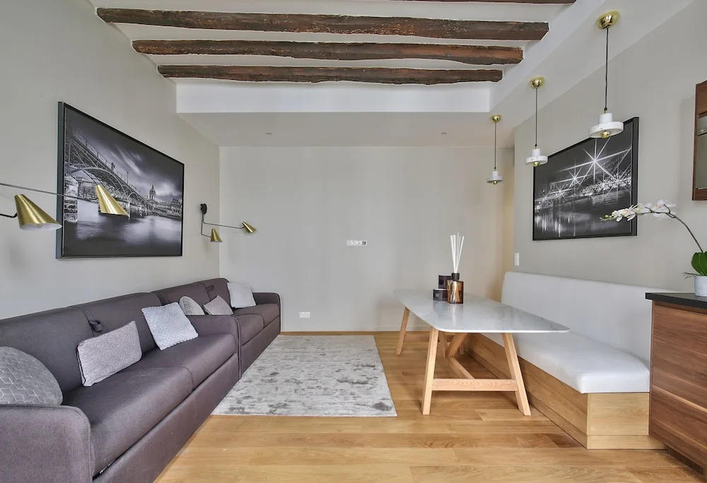 70 - Authentic Parisian Flat