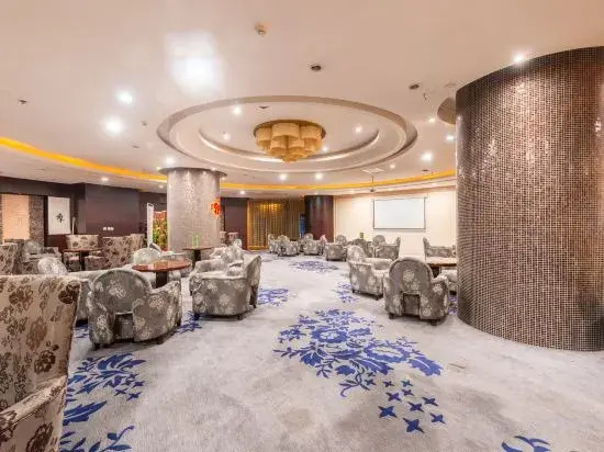 East River International Hotel