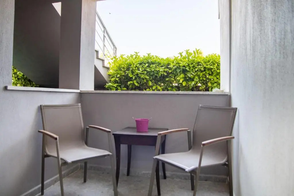 Flat With Shared Pool Close to the Beach in Cesme