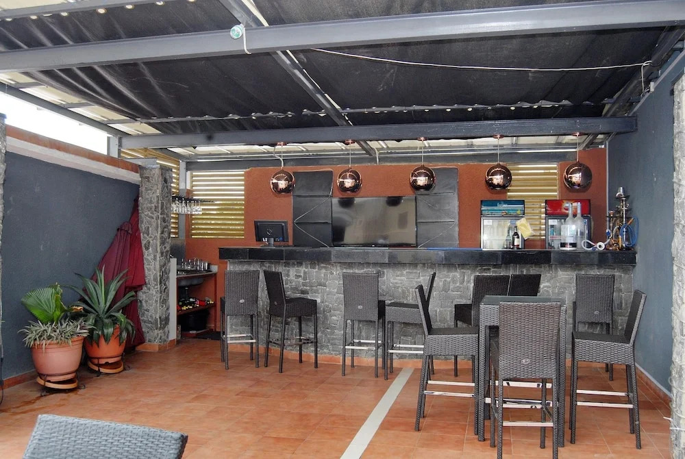 Kings Celia Hotel & Suites