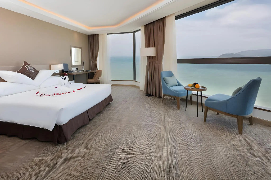 Comodo Nha Trang Hotel