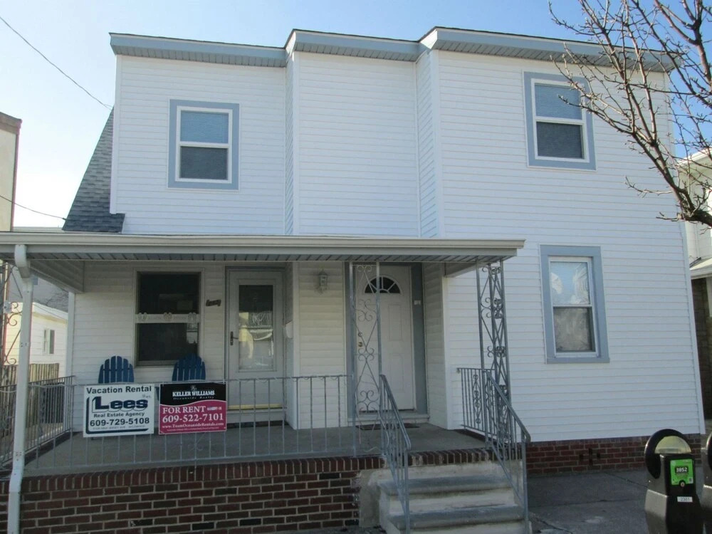 Ww242 East Hand Avenue, 2nd Floor