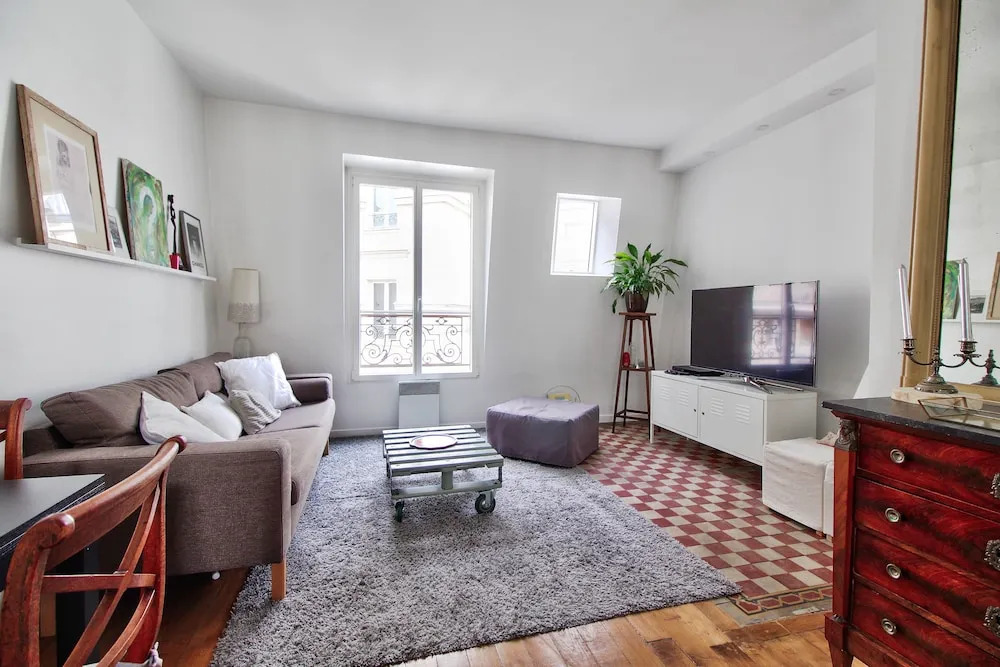 Apartment full of lights - Ternes