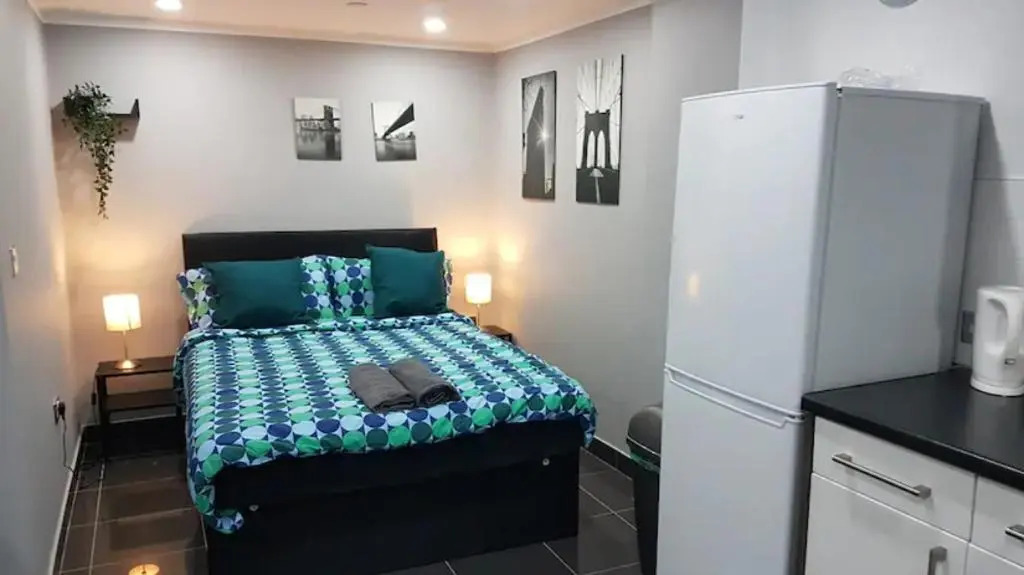 Studio, up to 4 PEOPLE, City Center location