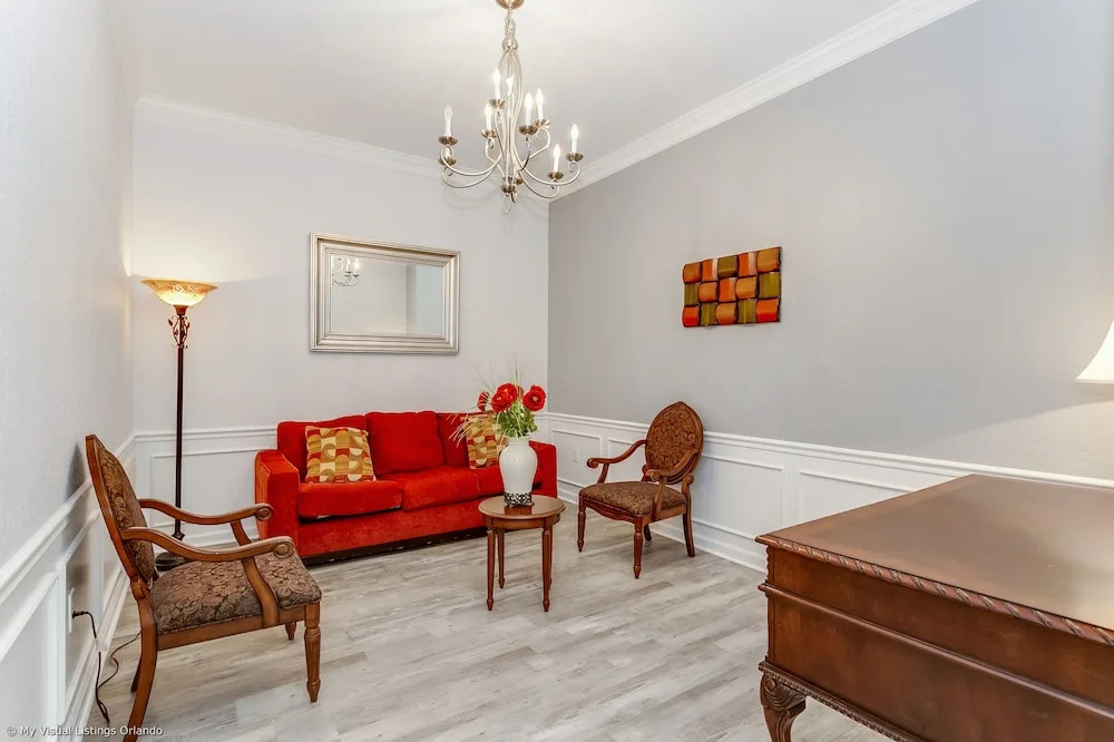 A Perfect Home for Your Family or Business! Just Steps From Convention Center 3br/3b #3vc024