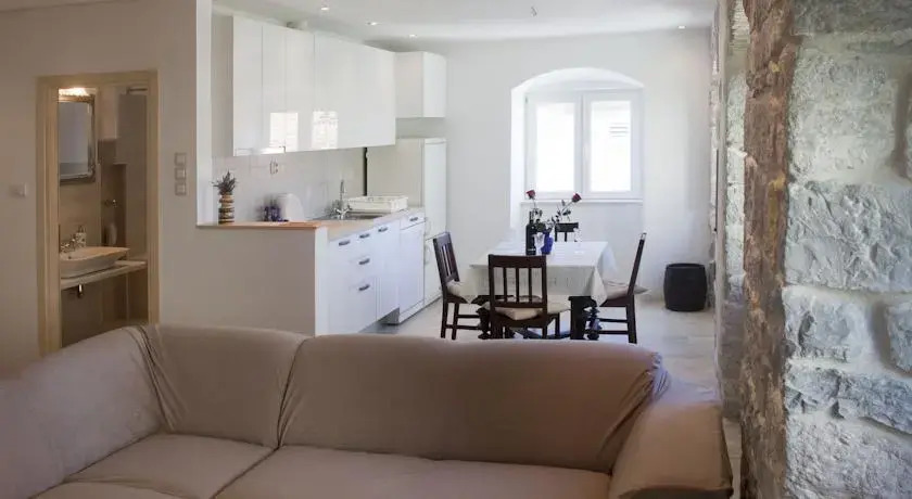 Stoneark Apartments