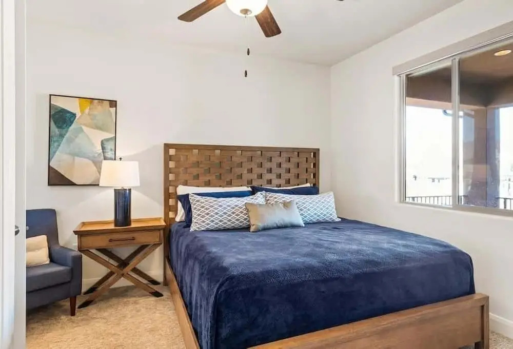 Desert Solitaire #101 6 Bedroom Townhouse