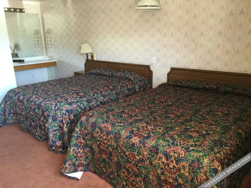 Circle R Motel